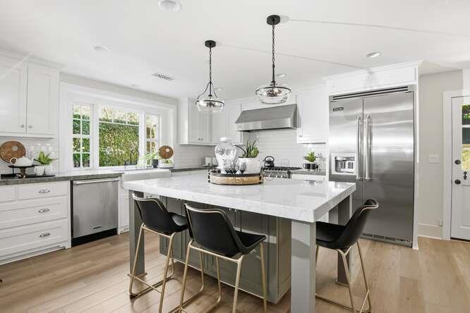 Detail Gallery Image 8 of 36 For 16897 Mitchell Ave, Los Gatos,  CA 95032 - 4 Beds | 4 Baths