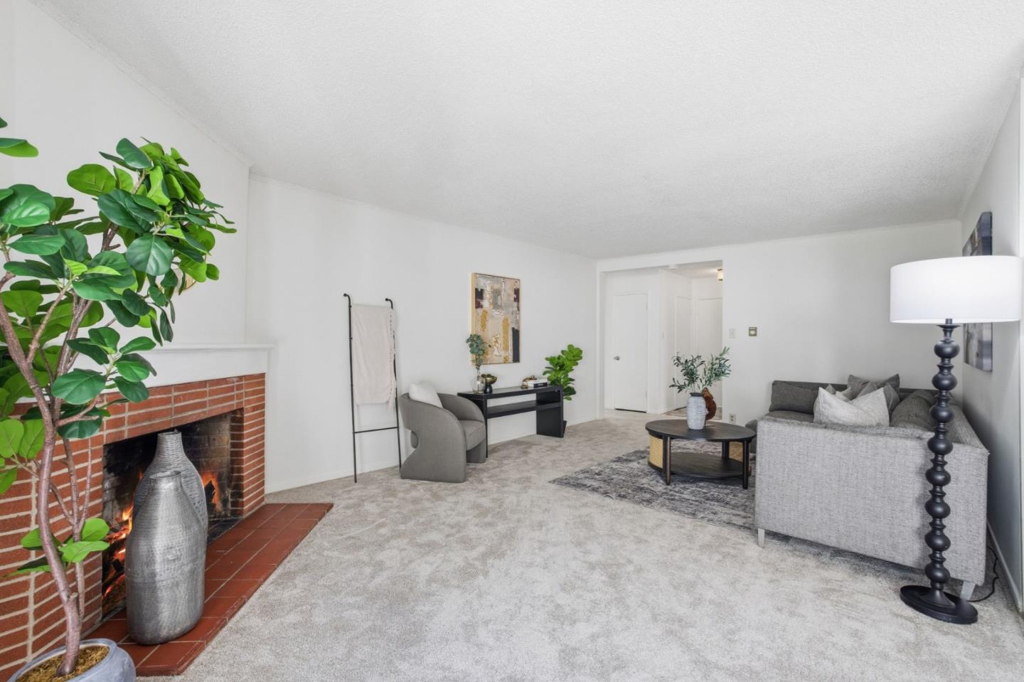 Detail Gallery Image 14 of 69 For 291 W 39th Ave, San Mateo,  CA 94403 - 4 Beds | 2/1 Baths