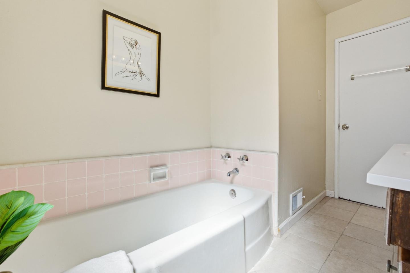 Detail Gallery Image 26 of 69 For 291 W 39th Ave, San Mateo,  CA 94403 - 4 Beds | 2/1 Baths