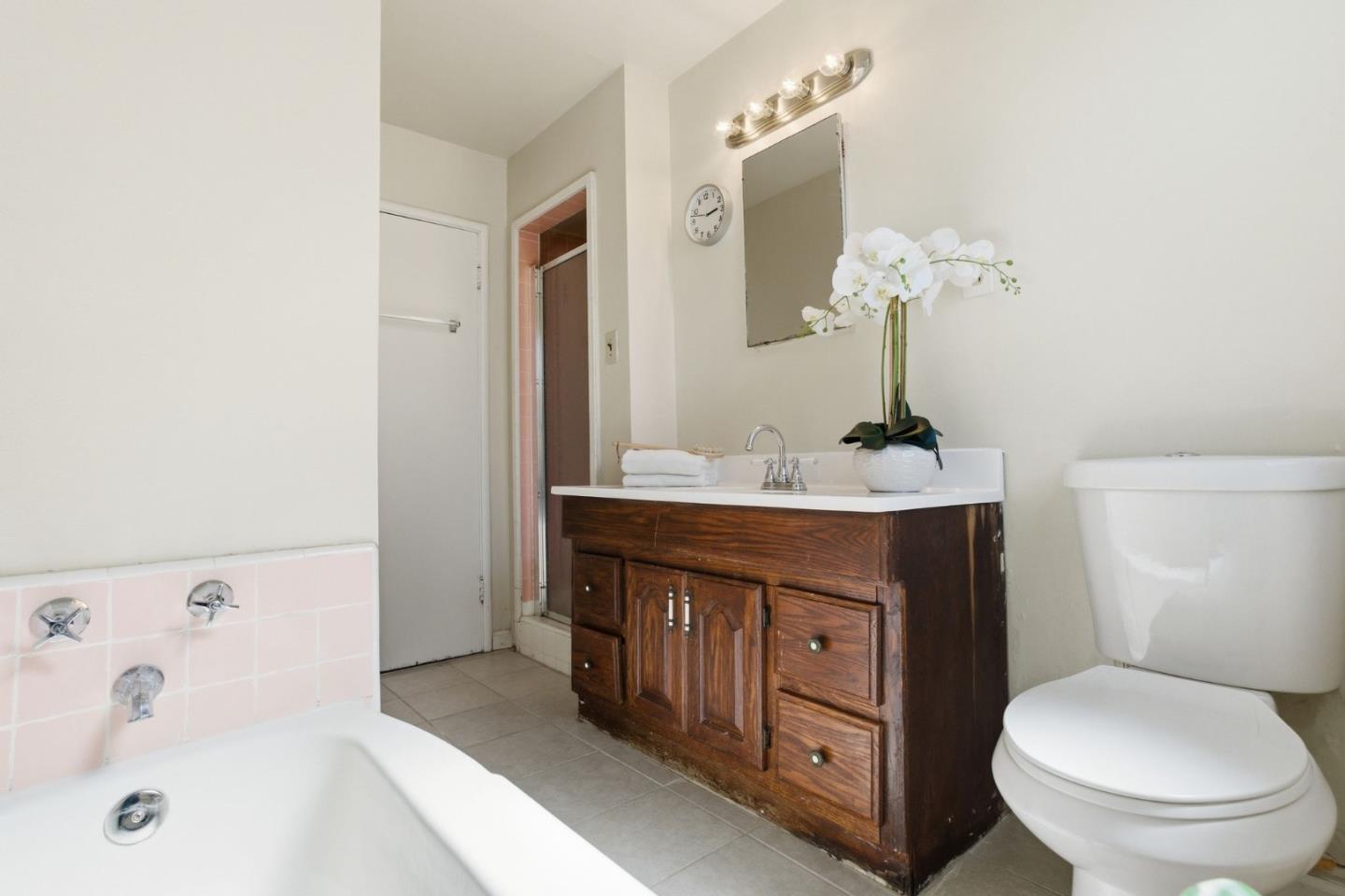 Detail Gallery Image 27 of 69 For 291 W 39th Ave, San Mateo,  CA 94403 - 4 Beds | 2/1 Baths