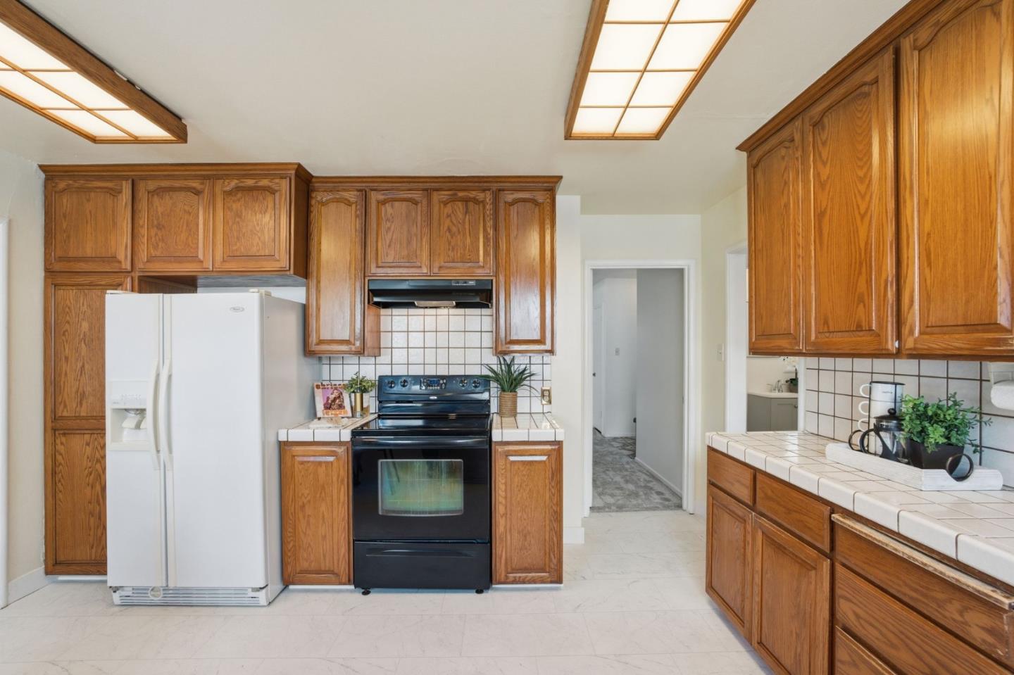 Detail Gallery Image 36 of 69 For 291 W 39th Ave, San Mateo,  CA 94403 - 4 Beds | 2/1 Baths