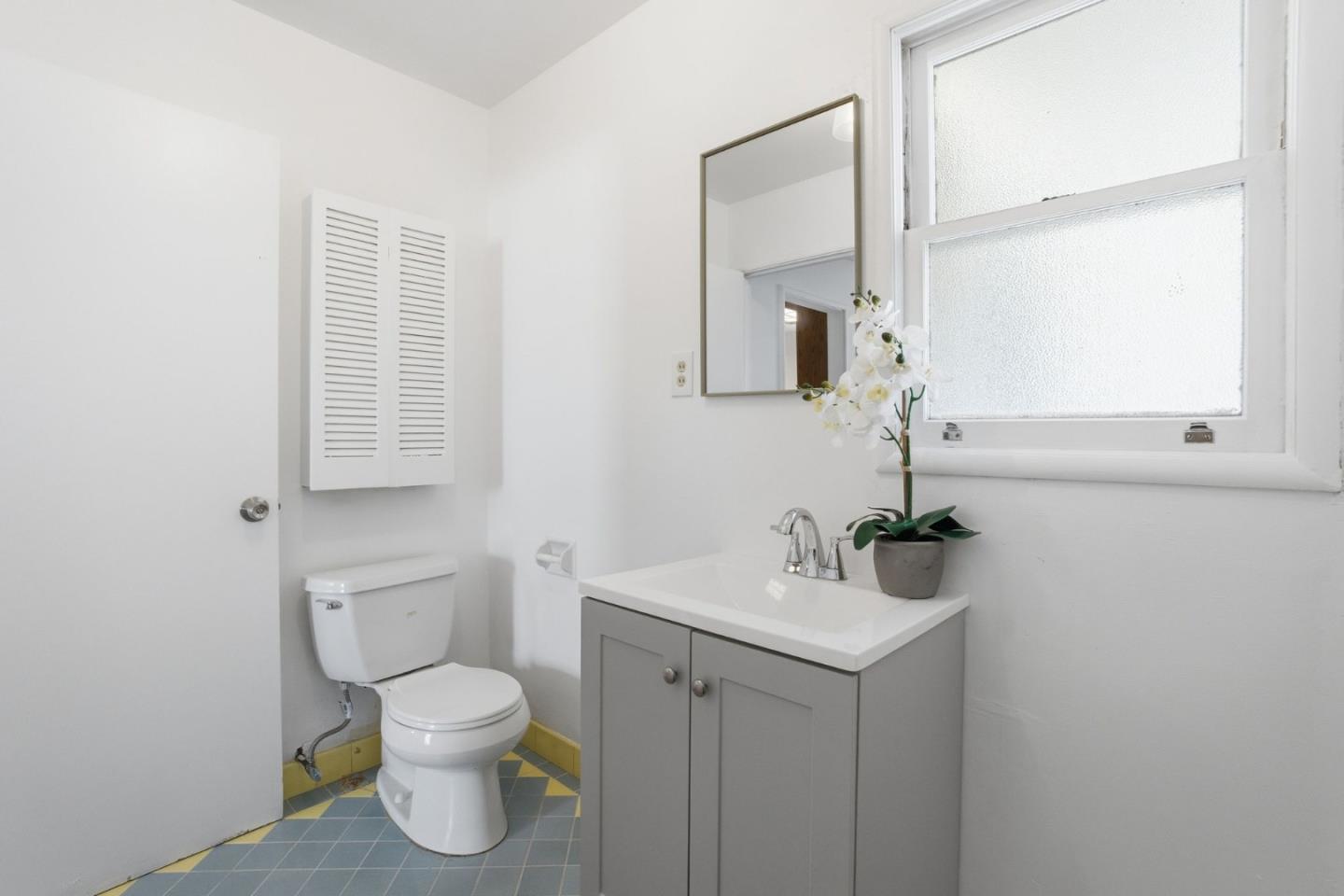 Detail Gallery Image 40 of 69 For 291 W 39th Ave, San Mateo,  CA 94403 - 4 Beds | 2/1 Baths