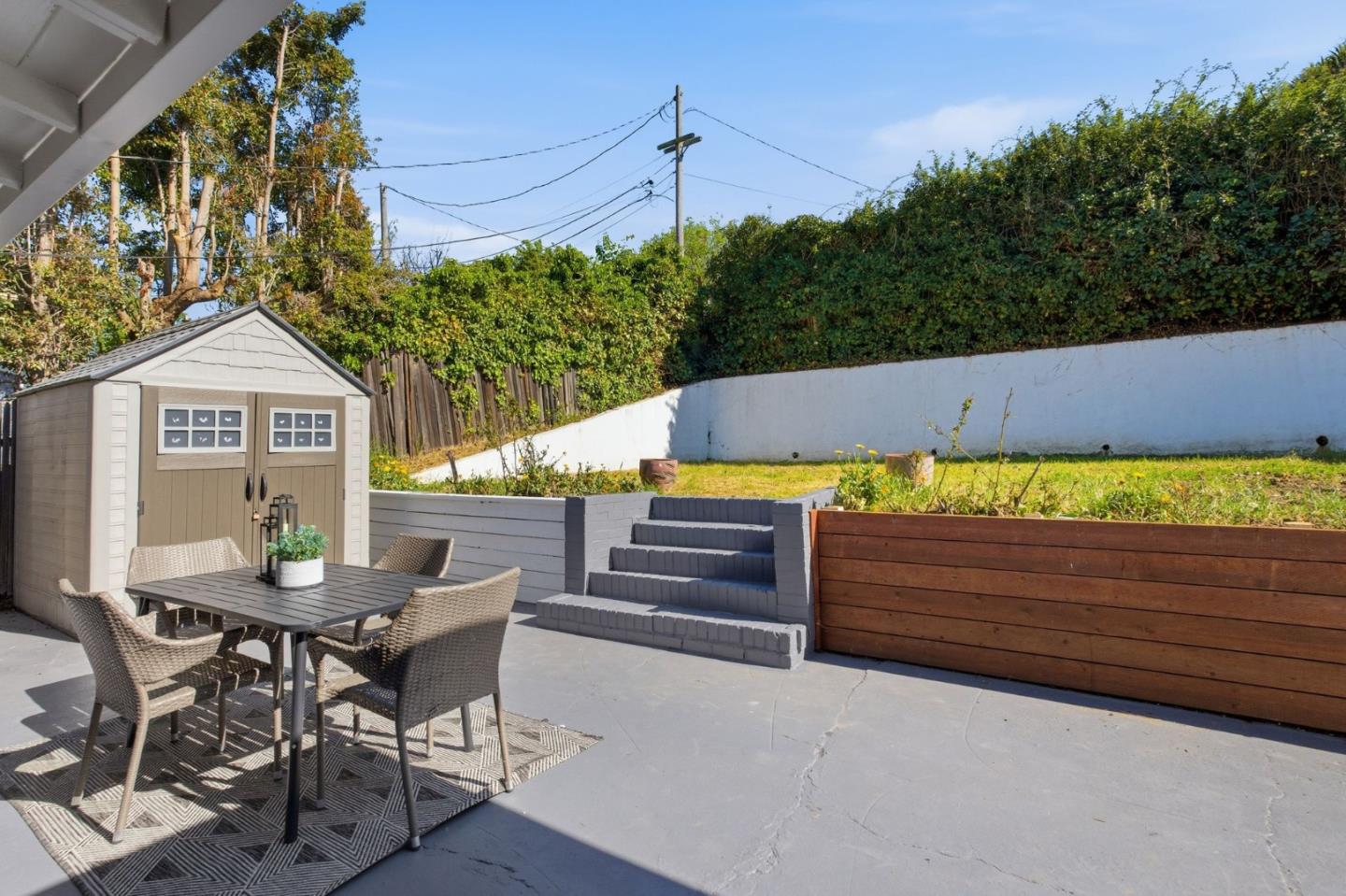 Detail Gallery Image 50 of 69 For 291 W 39th Ave, San Mateo,  CA 94403 - 4 Beds | 2/1 Baths