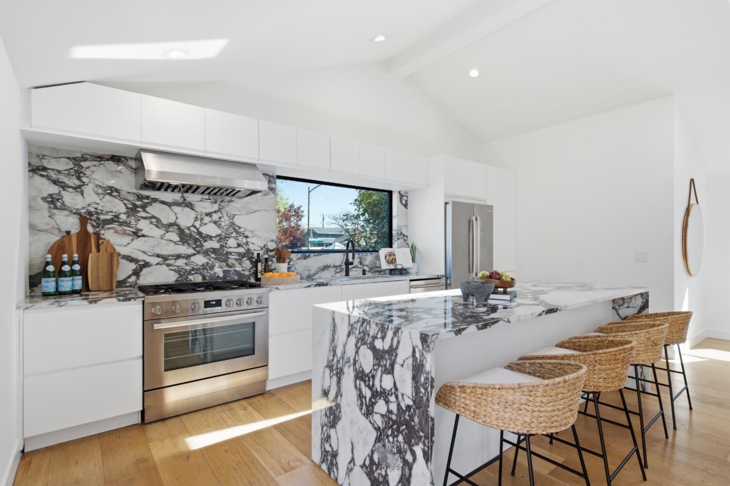 Detail Gallery Image 12 of 35 For 909 Sunnybrae Blvd, San Mateo,  CA 94402 - 4 Beds | 2 Baths