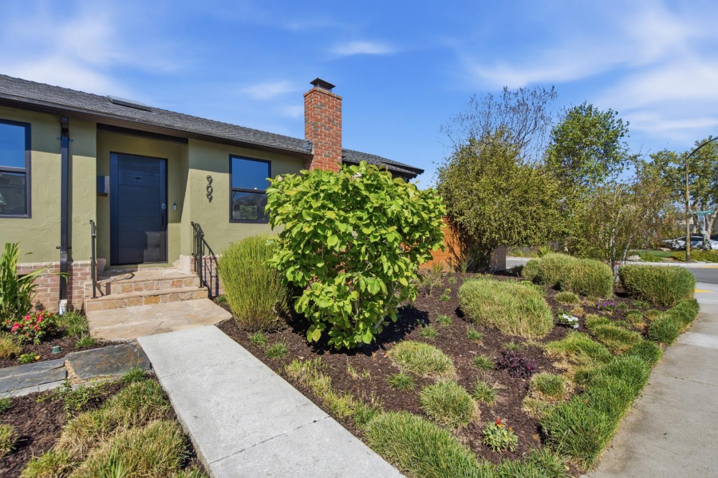 Detail Gallery Image 3 of 35 For 909 Sunnybrae Blvd, San Mateo,  CA 94402 - 4 Beds | 2 Baths