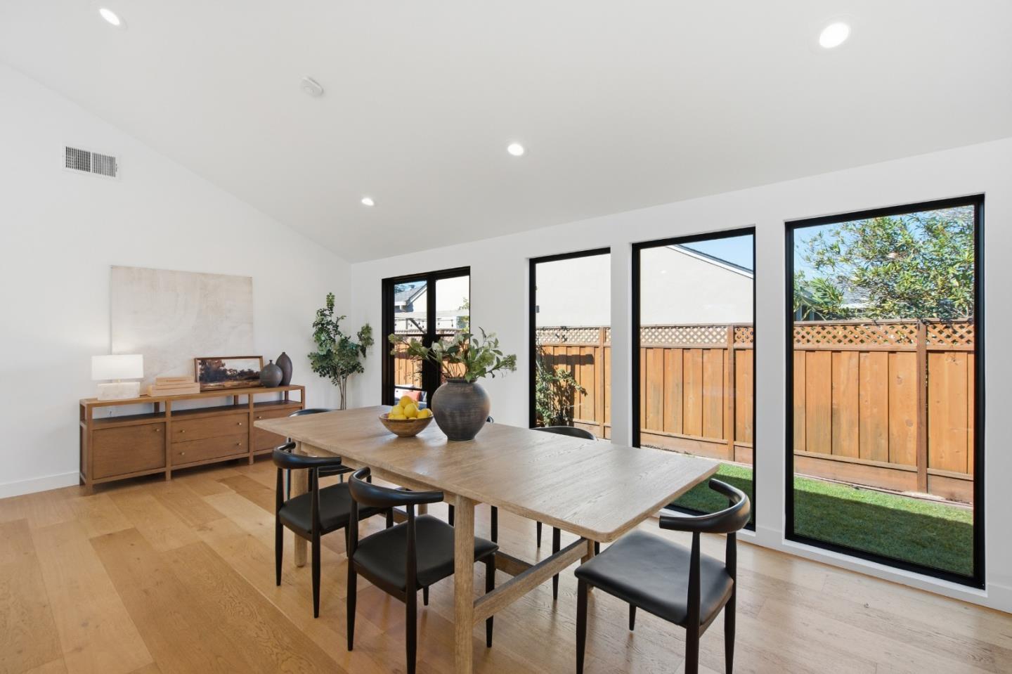 Detail Gallery Image 9 of 35 For 909 Sunnybrae Blvd, San Mateo,  CA 94402 - 4 Beds | 2 Baths