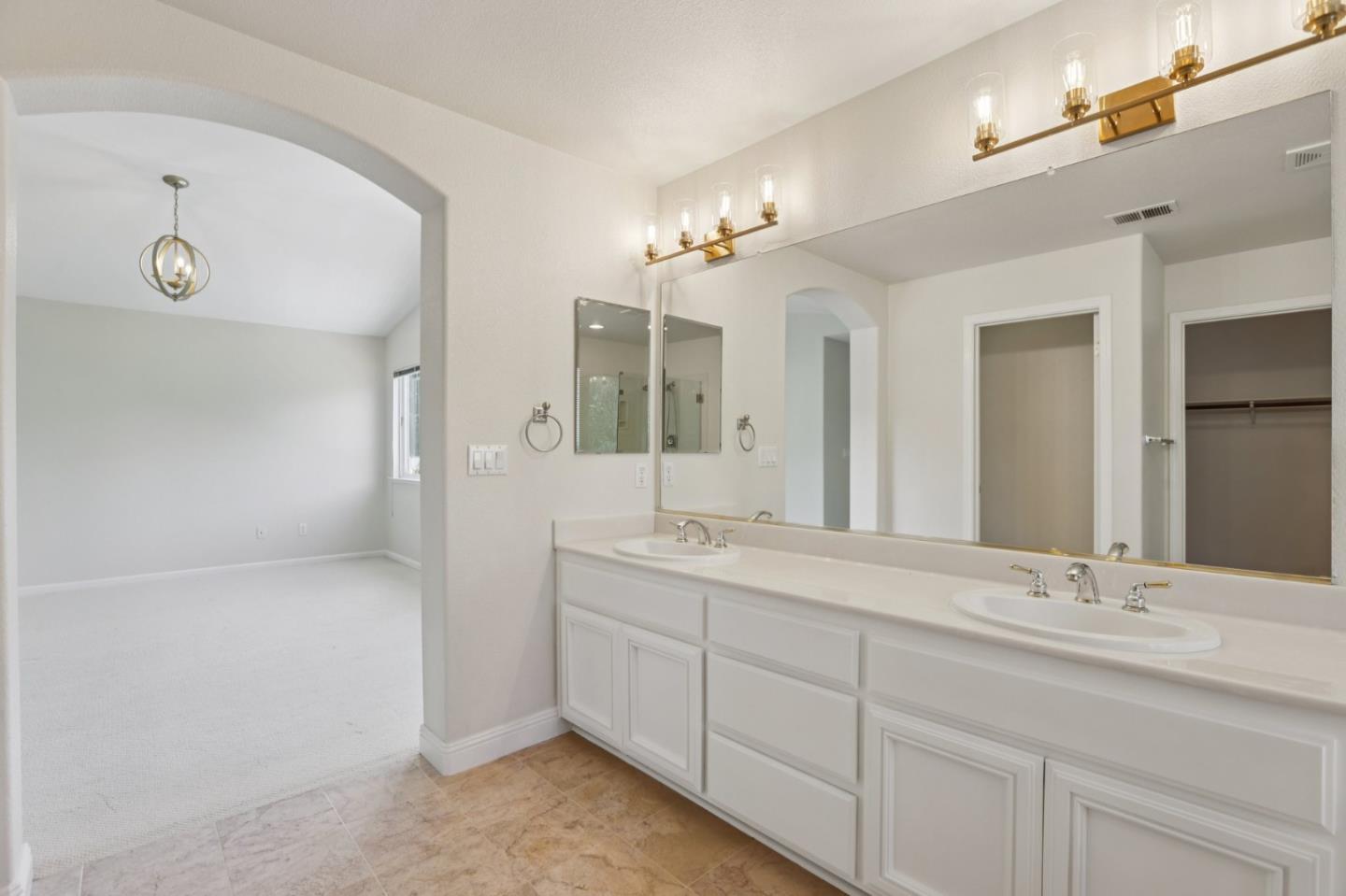 Detail Gallery Image 15 of 25 For 15 Centennial Way, San Ramon,  CA 94583 - 5 Beds | 3 Baths