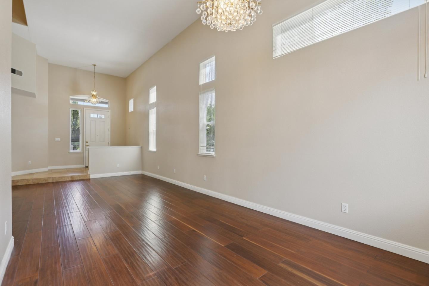 Detail Gallery Image 4 of 25 For 15 Centennial Way, San Ramon,  CA 94583 - 5 Beds | 3 Baths