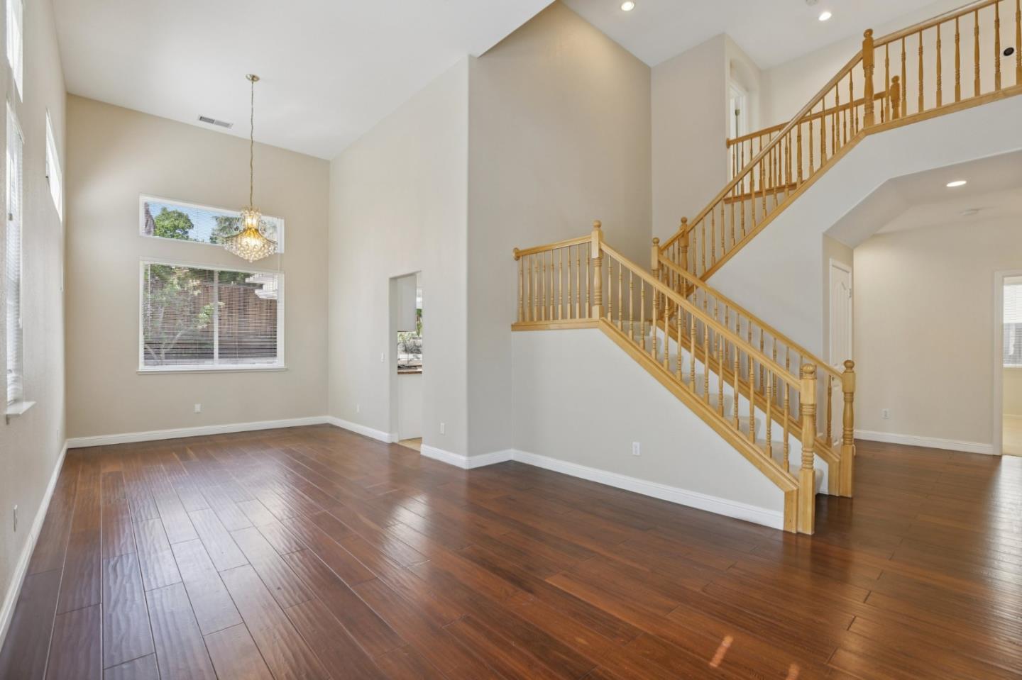 Detail Gallery Image 5 of 25 For 15 Centennial Way, San Ramon,  CA 94583 - 5 Beds | 3 Baths