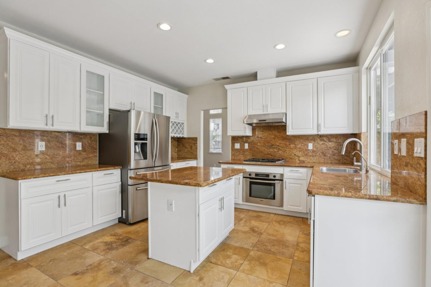 Detail Gallery Image 8 of 25 For 15 Centennial Way, San Ramon,  CA 94583 - 5 Beds | 3 Baths