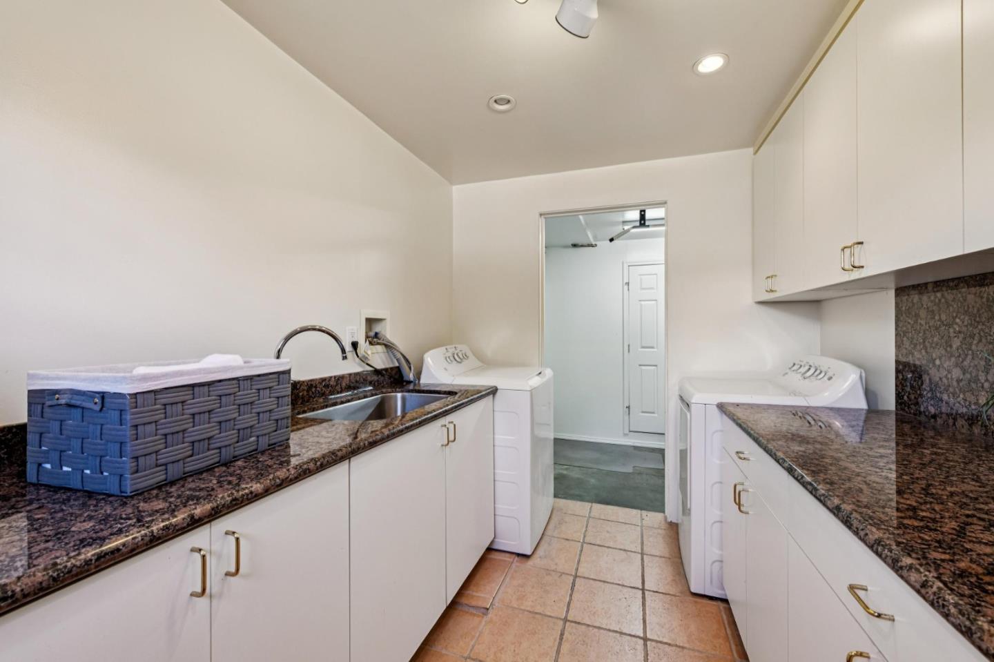 Detail Gallery Image 36 of 44 For 132 School St, Daly City,  CA 94014 - 3 Beds | 2 Baths