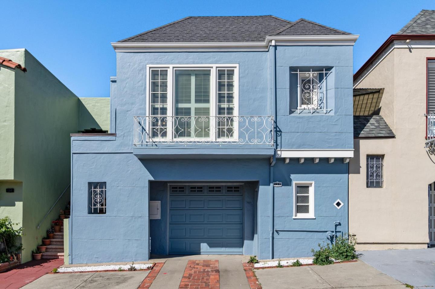 Detail Gallery Image 4 of 44 For 132 School St, Daly City,  CA 94014 - 3 Beds | 2 Baths