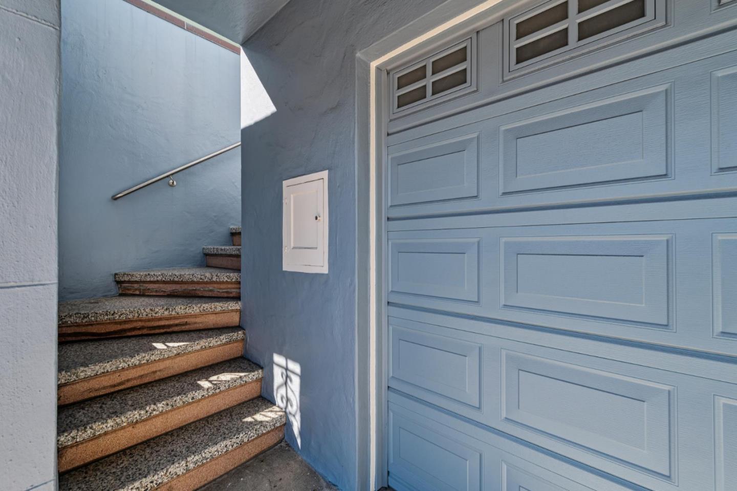Detail Gallery Image 6 of 44 For 132 School St, Daly City,  CA 94014 - 3 Beds | 2 Baths