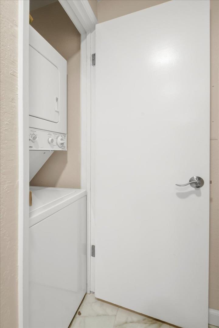 Detail Gallery Image 10 of 13 For 25164 Copa Del Oro Dr #203,  Hayward,  CA 94545 - 2 Beds | 2 Baths