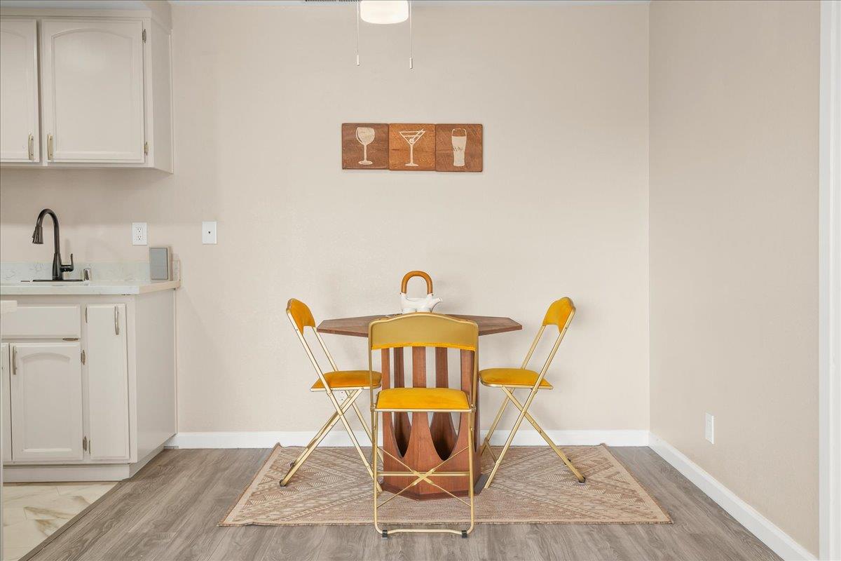 Detail Gallery Image 6 of 13 For 25164 Copa Del Oro Dr #203,  Hayward,  CA 94545 - 2 Beds | 2 Baths