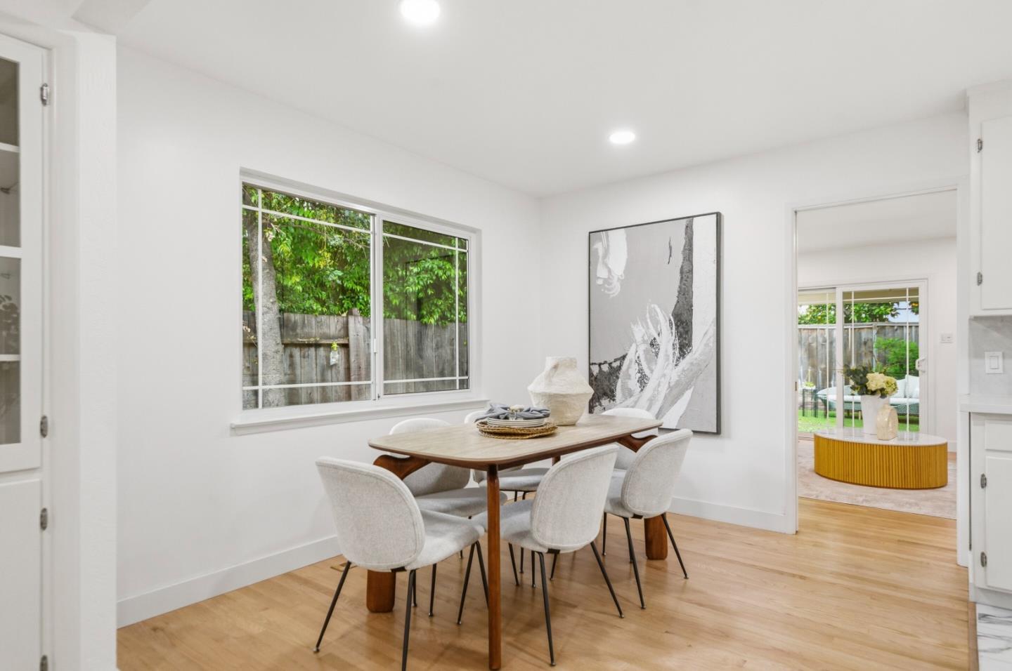 Detail Gallery Image 10 of 29 For 1985 Minna Way, San Jose,  CA 95124 - 3 Beds | 2 Baths