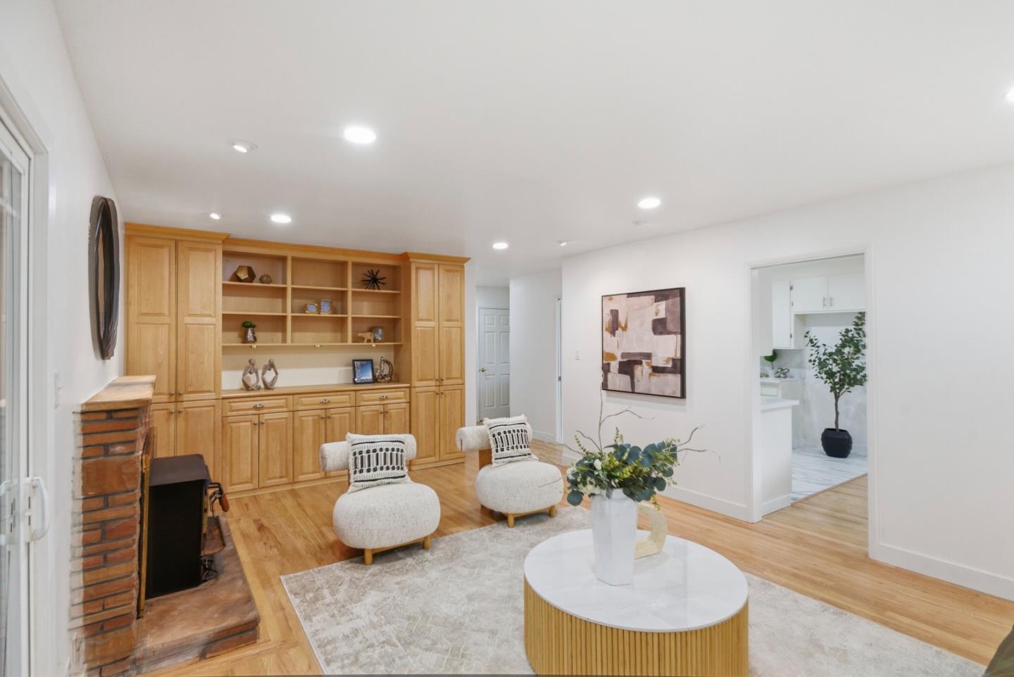 Detail Gallery Image 5 of 29 For 1985 Minna Way, San Jose,  CA 95124 - 3 Beds | 2 Baths