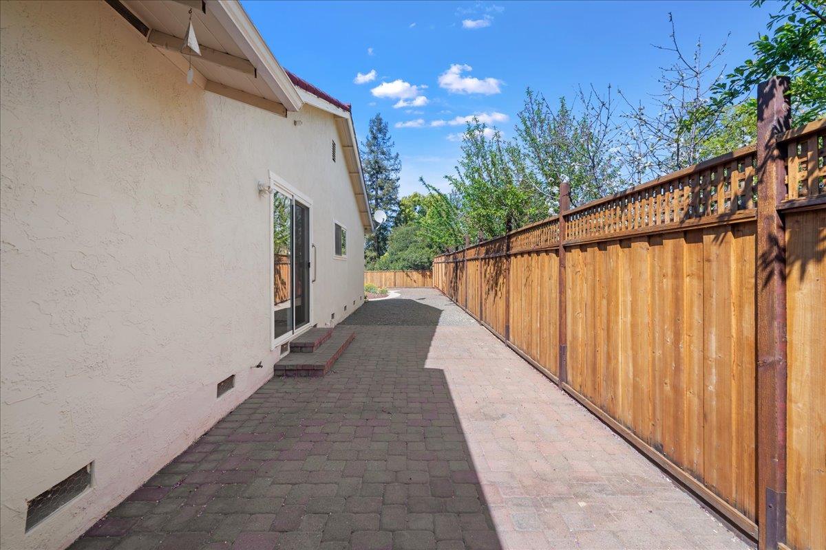 Detail Gallery Image 17 of 20 For 6964 Lenwood Way, San Jose,  CA 95120 - 5 Beds | 2 Baths