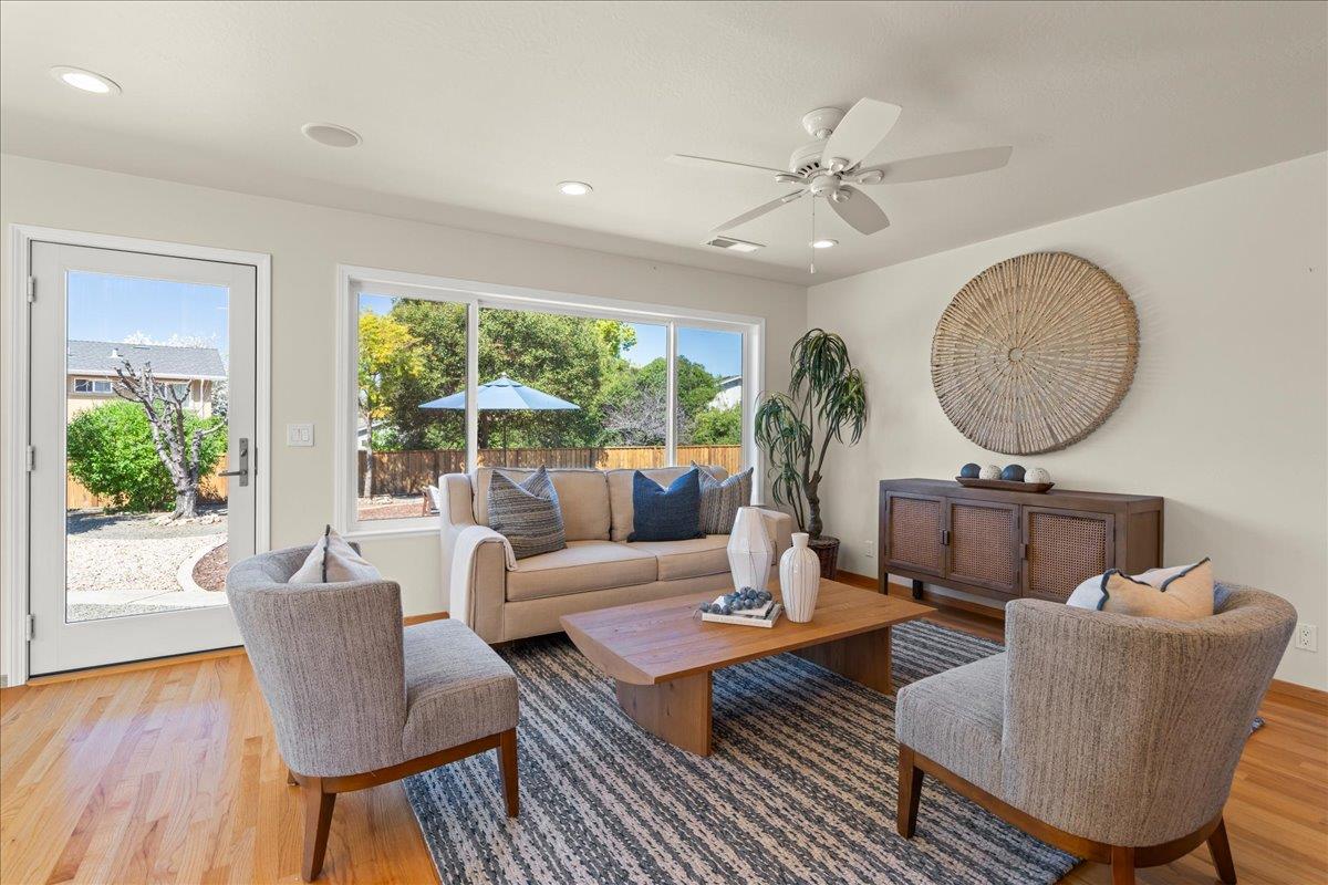 Detail Gallery Image 7 of 20 For 6964 Lenwood Way, San Jose,  CA 95120 - 5 Beds | 2 Baths