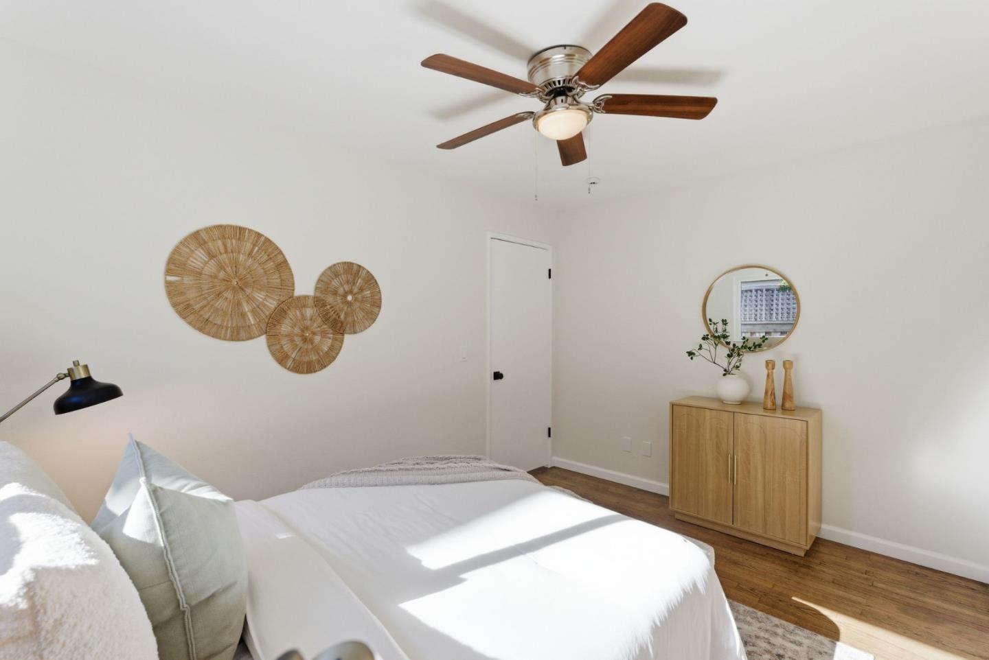 Detail Gallery Image 16 of 33 For 452 - 454 Waddington Ave, Sunnyvale,  CA 94085 - 5 Beds | 2 Baths