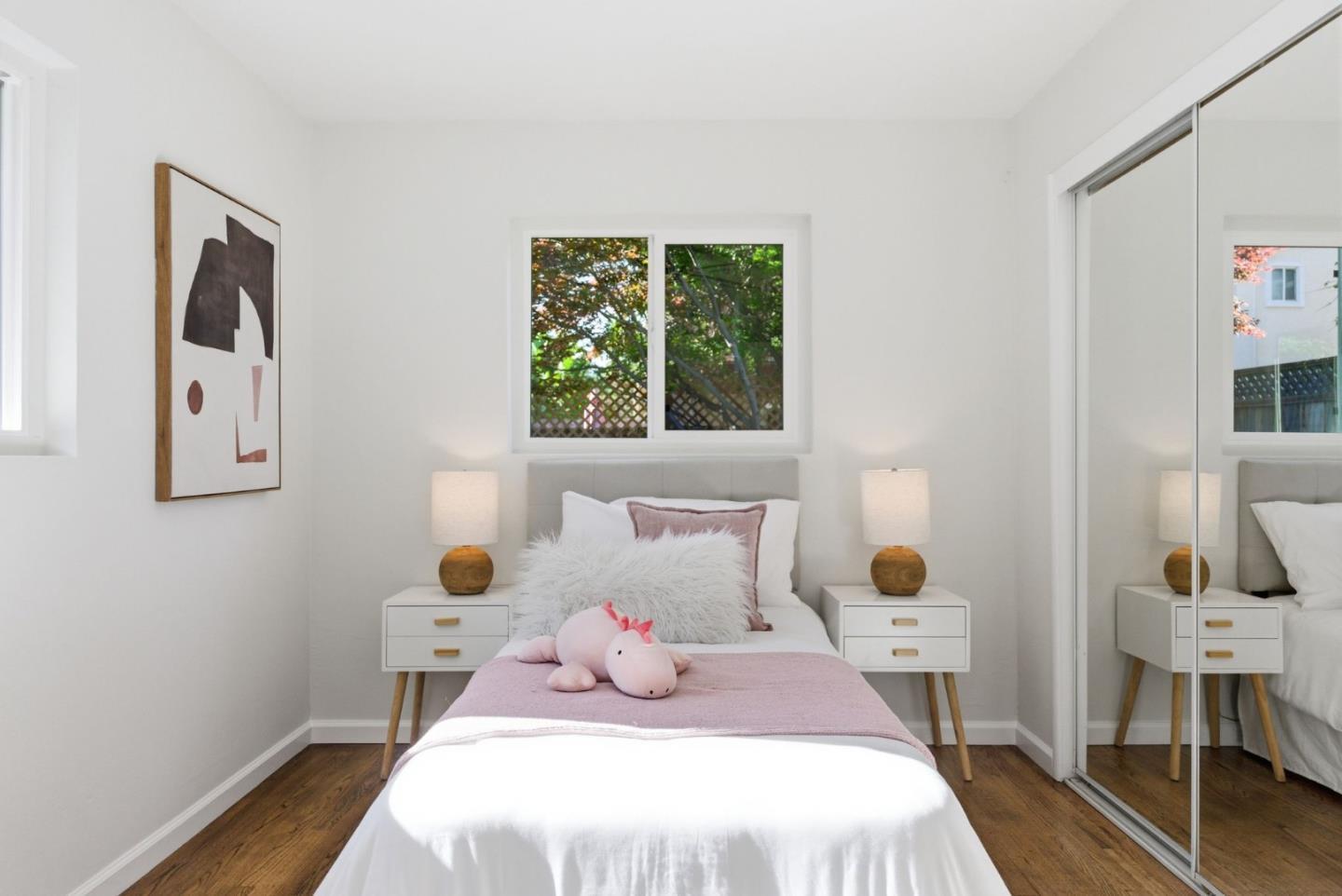 Detail Gallery Image 17 of 33 For 452 - 454 Waddington Ave, Sunnyvale,  CA 94085 - 5 Beds | 2 Baths