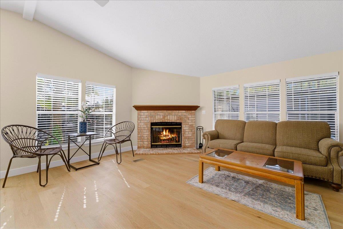 Detail Gallery Image 4 of 34 For 3637 Snell Ave #132,  San Jose,  CA 95136 - 3 Beds | 2 Baths