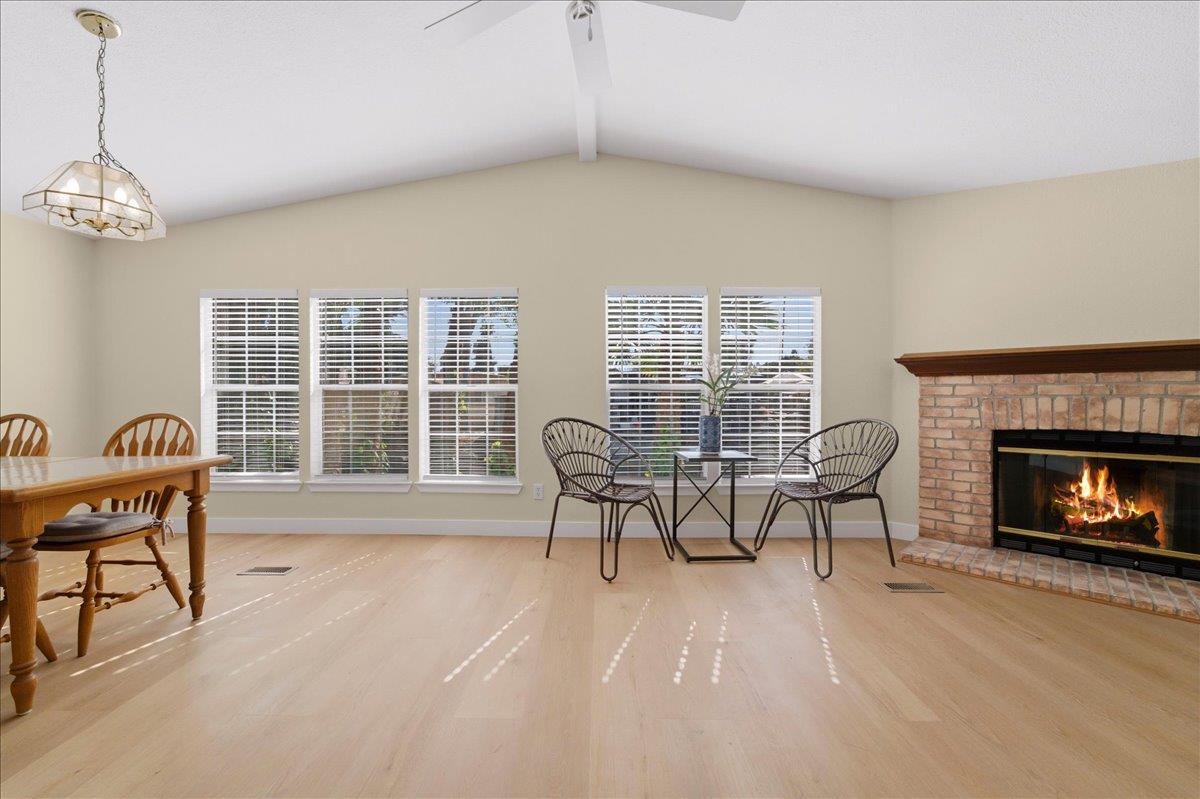 Detail Gallery Image 5 of 34 For 3637 Snell Ave #132,  San Jose,  CA 95136 - 3 Beds | 2 Baths