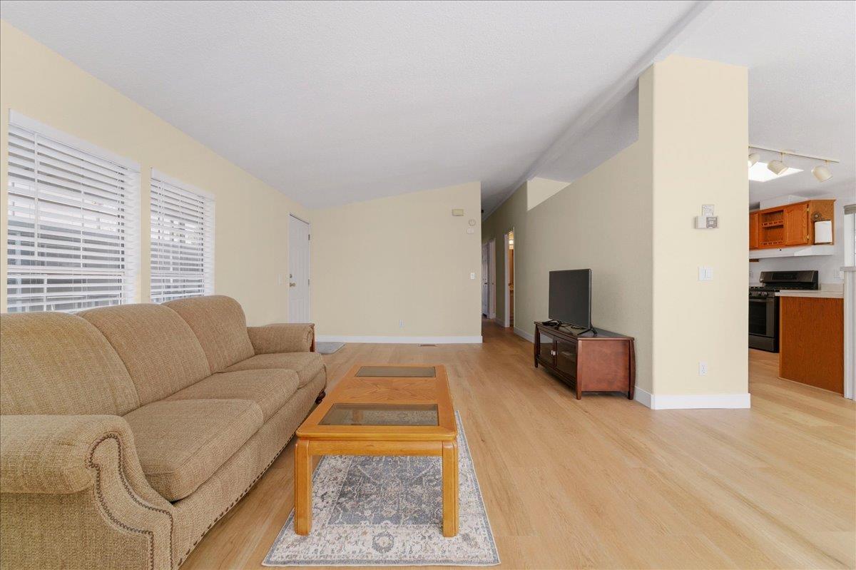 Detail Gallery Image 6 of 34 For 3637 Snell Ave #132,  San Jose,  CA 95136 - 3 Beds | 2 Baths