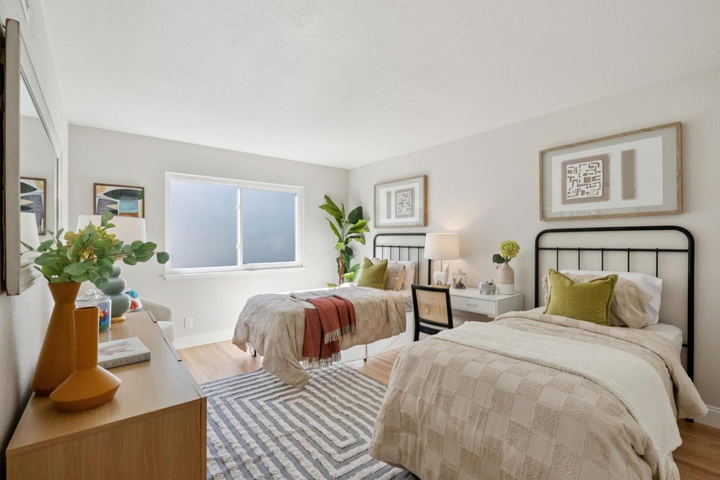 Detail Gallery Image 29 of 41 For 3051 Atwater Dr, Burlingame,  CA 94010 - 4 Beds | 2/1 Baths