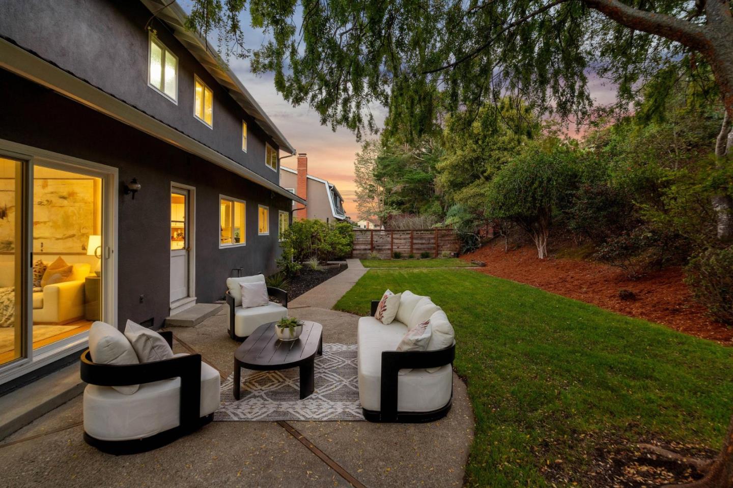 Detail Gallery Image 36 of 41 For 3051 Atwater Dr, Burlingame,  CA 94010 - 4 Beds | 2/1 Baths