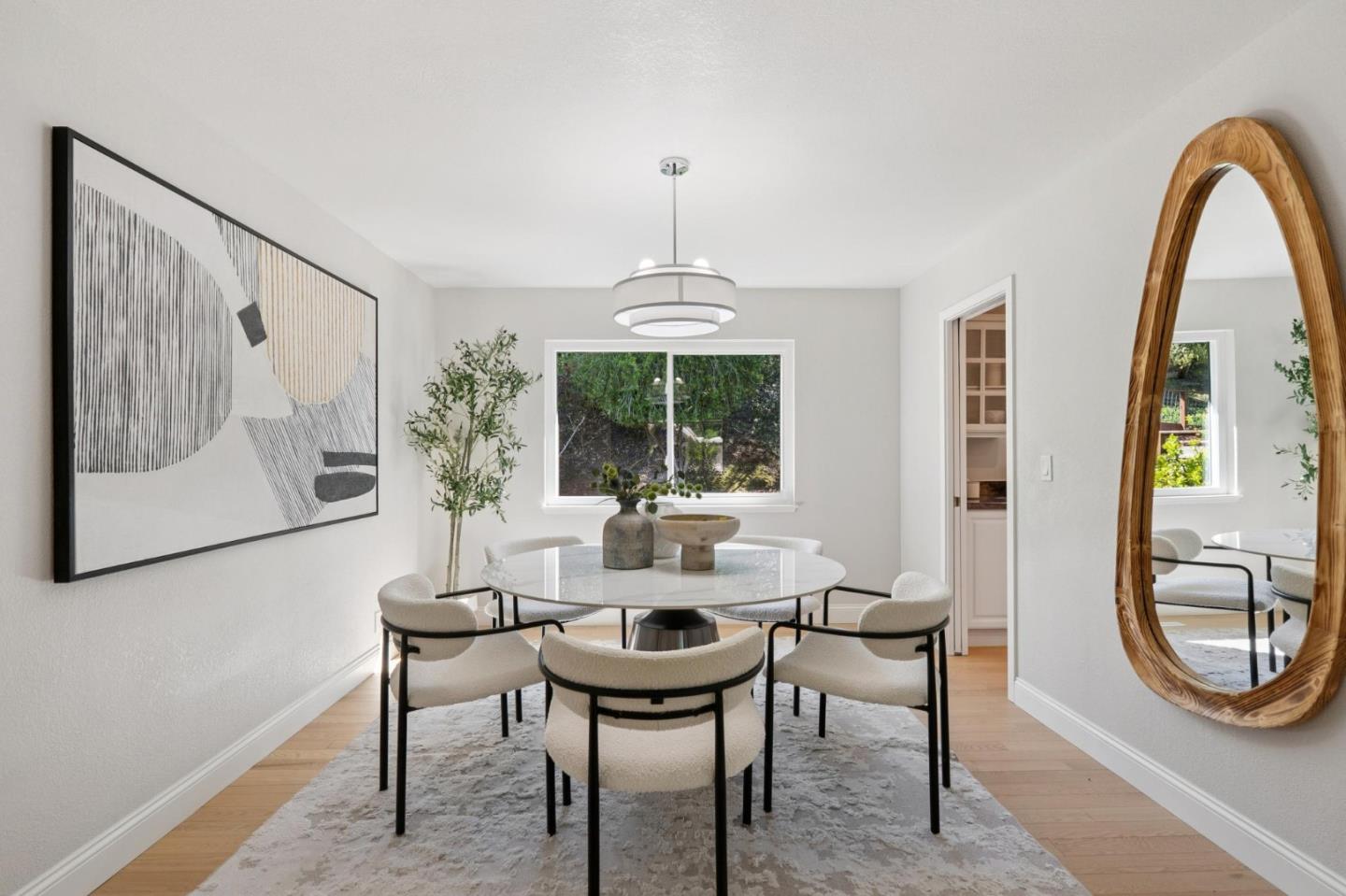 Detail Gallery Image 7 of 41 For 3051 Atwater Dr, Burlingame,  CA 94010 - 4 Beds | 2/1 Baths