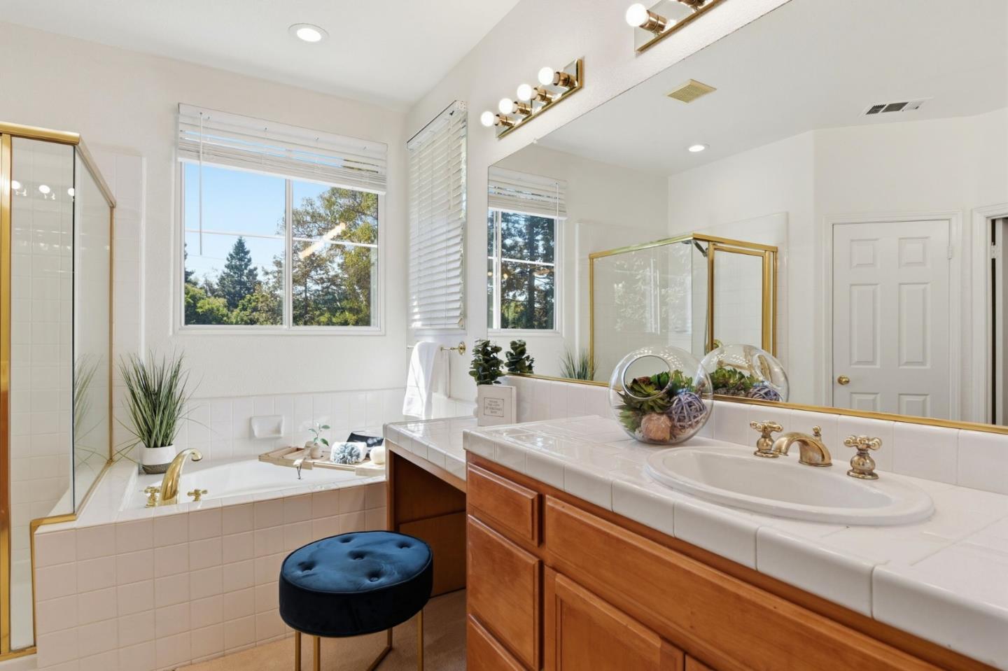 Detail Gallery Image 37 of 49 For 365 Shelby Dr, Mountain View,  CA 94043 - 4 Beds | 3 Baths