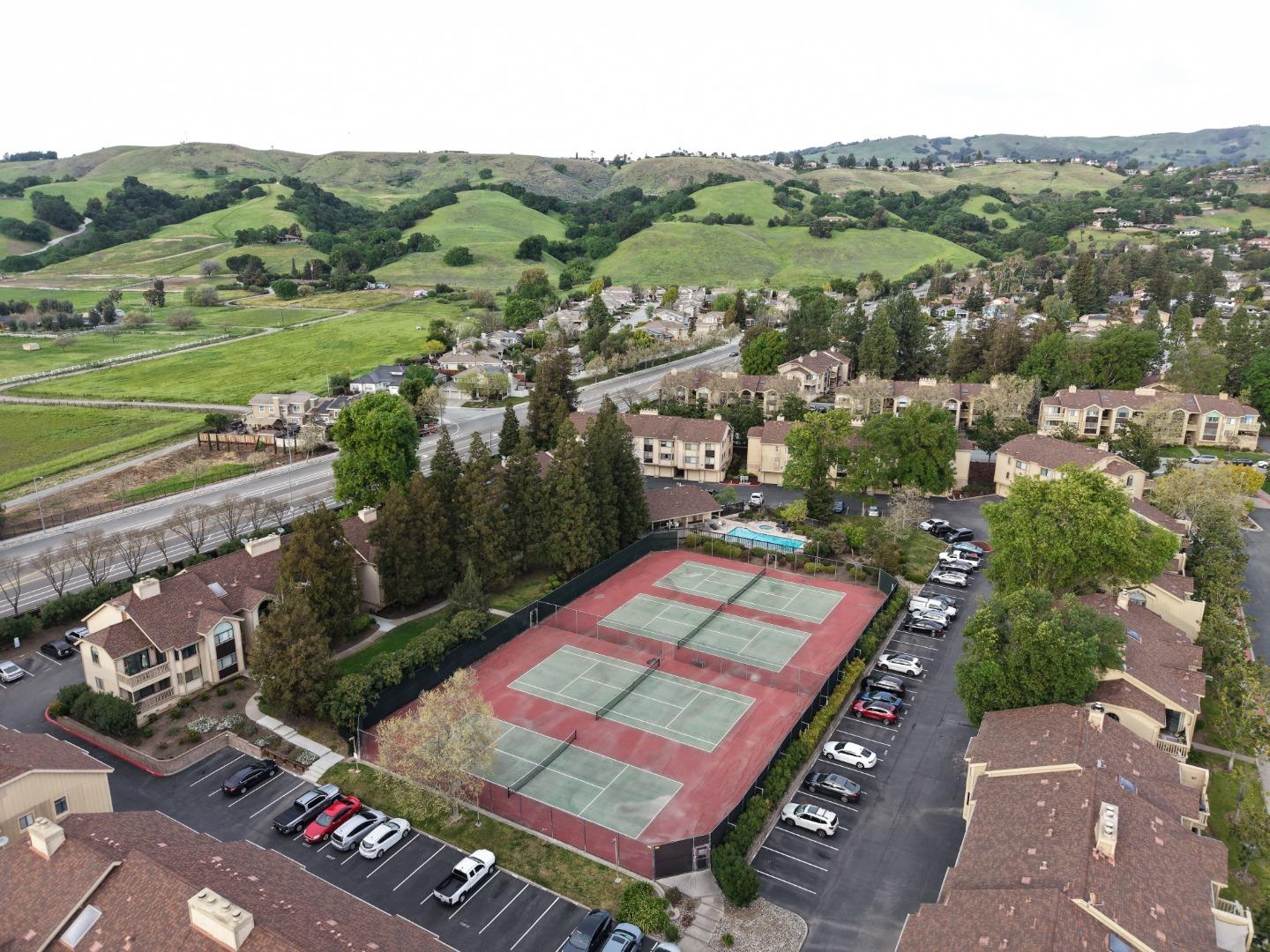 Detail Gallery Image 40 of 47 For 2272 Brega Ct, Morgan Hill,  CA 95037 - 3 Beds | 2 Baths