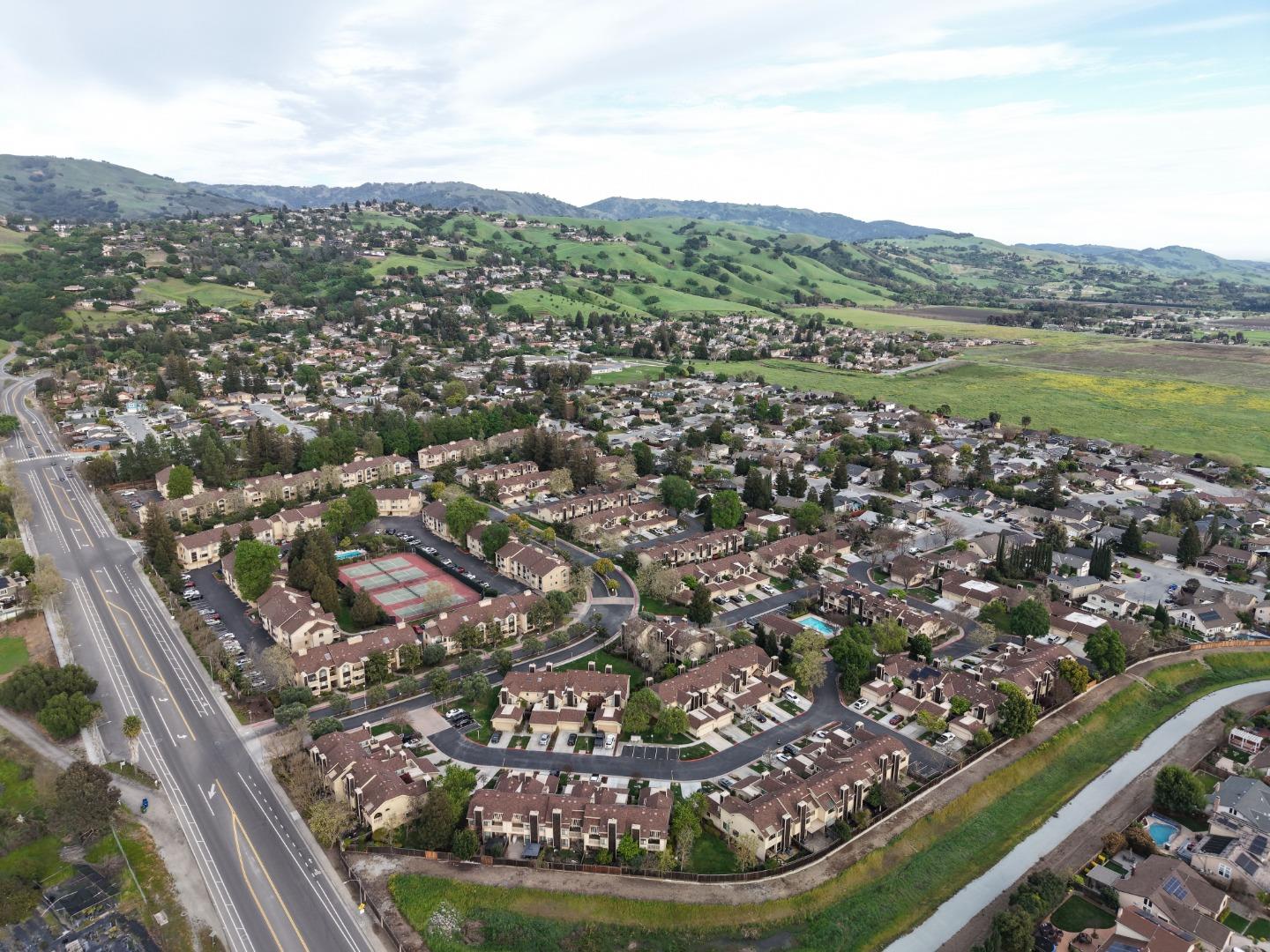 Detail Gallery Image 46 of 47 For 2272 Brega Ct, Morgan Hill,  CA 95037 - 3 Beds | 2 Baths