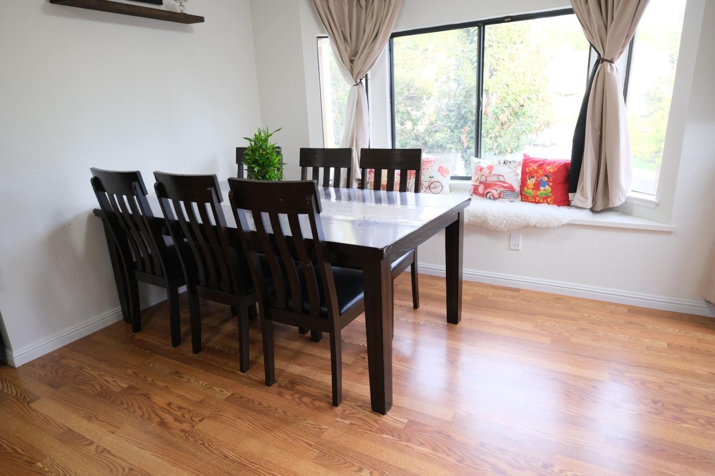 Detail Gallery Image 7 of 47 For 2272 Brega Ct, Morgan Hill,  CA 95037 - 3 Beds | 2 Baths