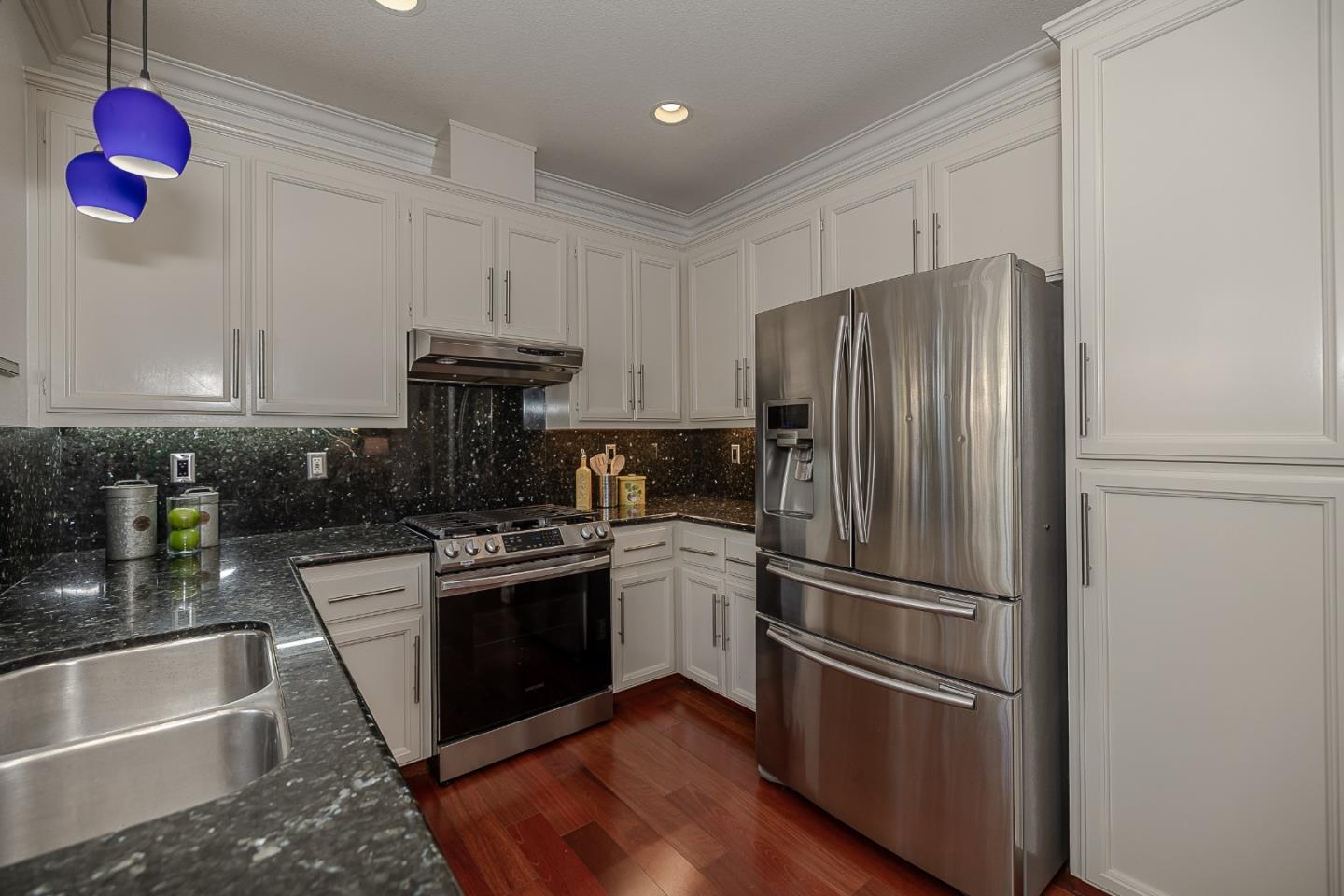 Detail Gallery Image 10 of 34 For 369 Calle Cerro, Morgan Hill,  CA 95037 - 4 Beds | 3 Baths