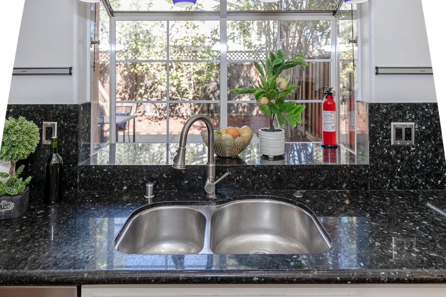 Detail Gallery Image 11 of 34 For 369 Calle Cerro, Morgan Hill,  CA 95037 - 4 Beds | 3 Baths