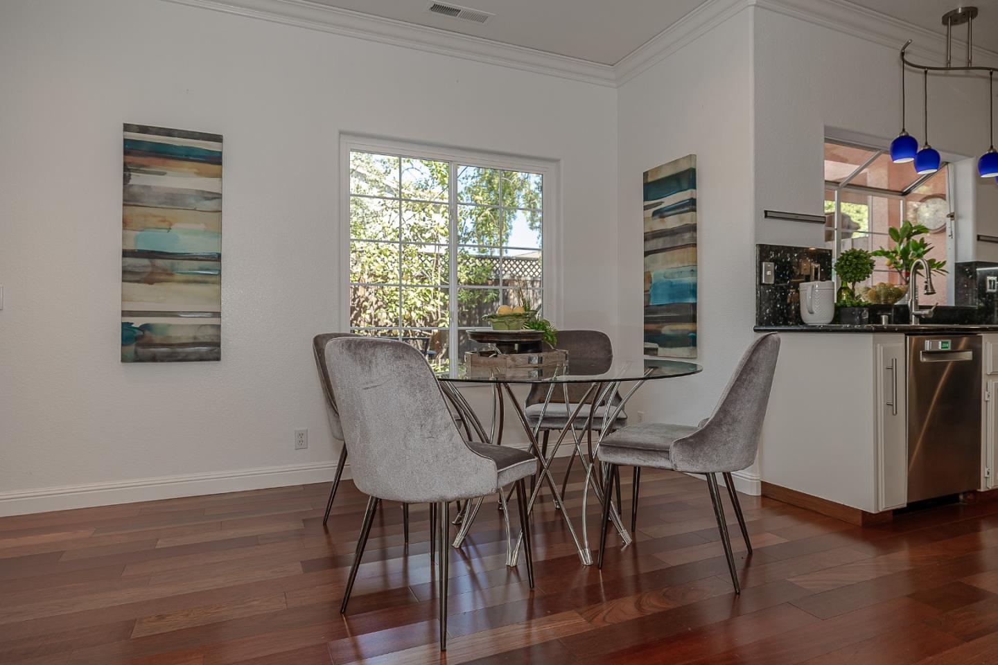 Detail Gallery Image 13 of 34 For 369 Calle Cerro, Morgan Hill,  CA 95037 - 4 Beds | 3 Baths