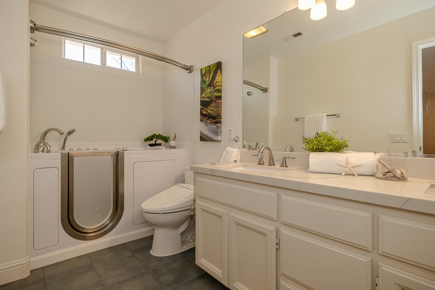 Detail Gallery Image 25 of 34 For 369 Calle Cerro, Morgan Hill,  CA 95037 - 4 Beds | 3 Baths