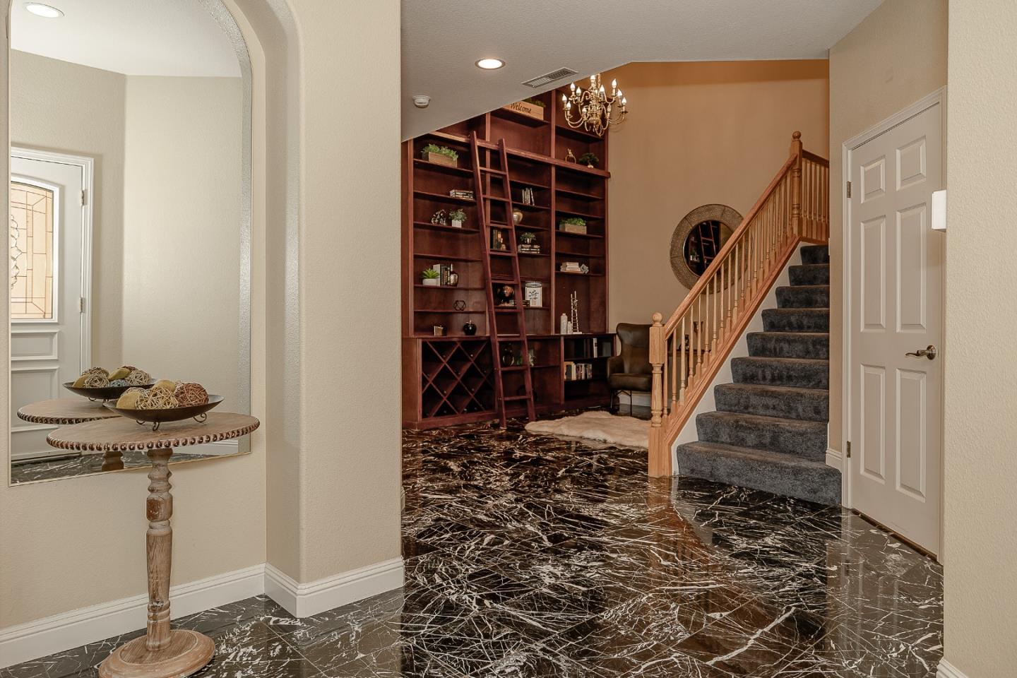 Detail Gallery Image 3 of 34 For 369 Calle Cerro, Morgan Hill,  CA 95037 - 4 Beds | 3 Baths