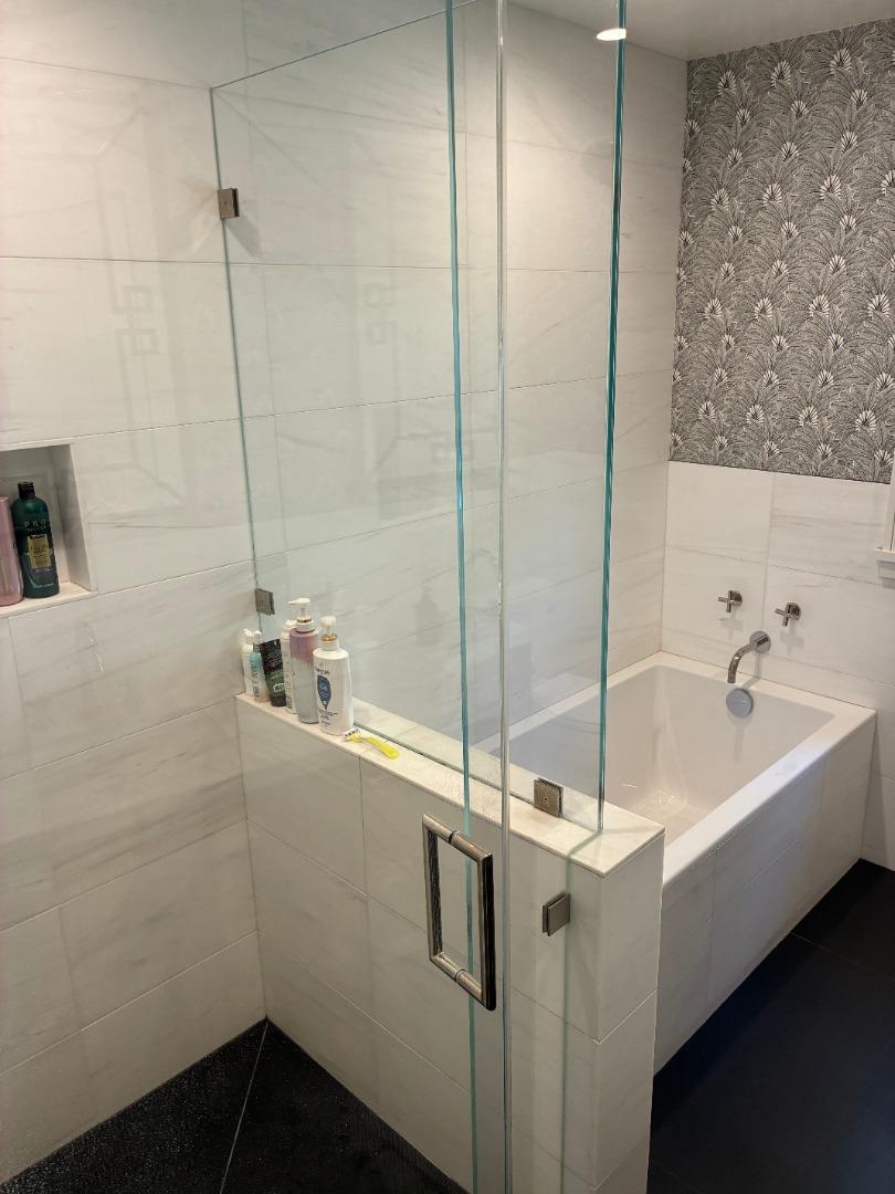 Detail Gallery Image 10 of 31 For 212 Dwight Rd, Burlingame,  CA 94010 - 4 Beds | 4 Baths