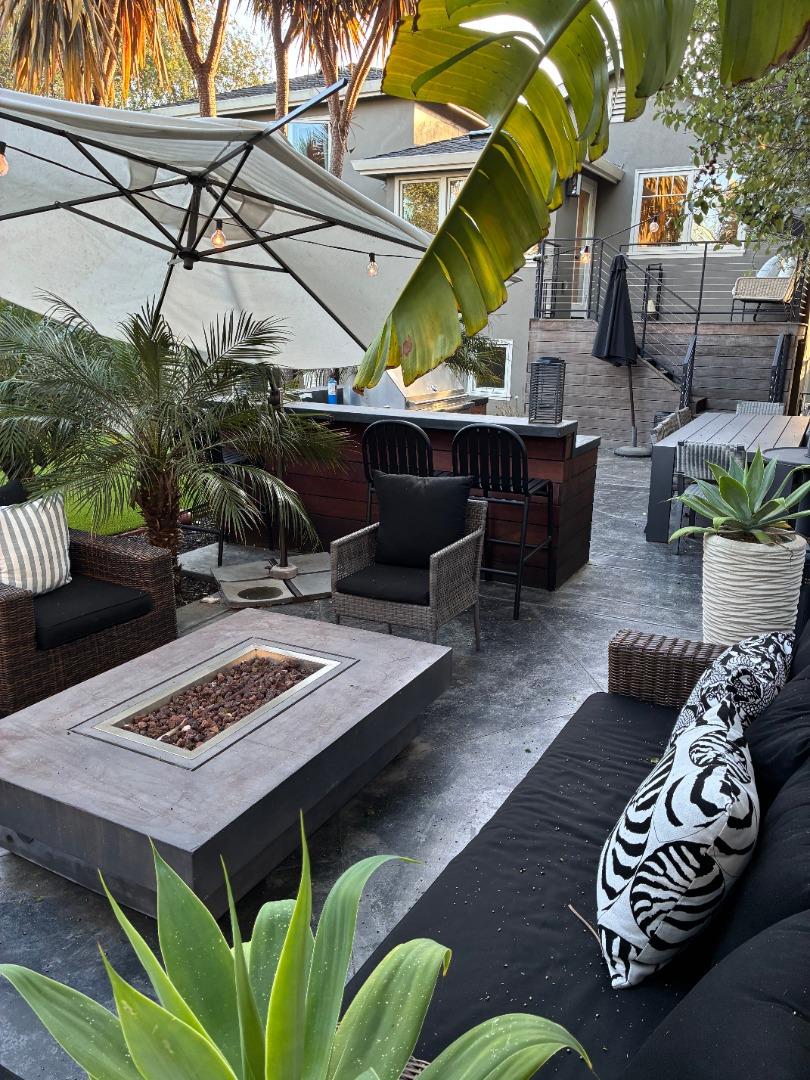 Detail Gallery Image 29 of 31 For 212 Dwight Rd, Burlingame,  CA 94010 - 4 Beds | 4 Baths