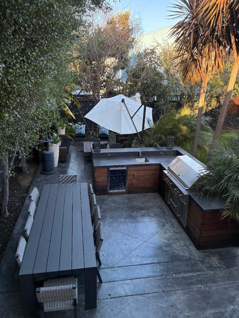 Detail Gallery Image 30 of 31 For 212 Dwight Rd, Burlingame,  CA 94010 - 4 Beds | 4 Baths