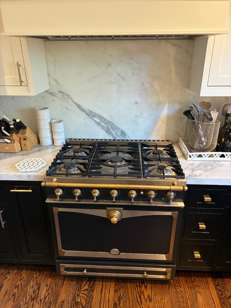 Detail Gallery Image 5 of 31 For 212 Dwight Rd, Burlingame,  CA 94010 - 4 Beds | 4 Baths