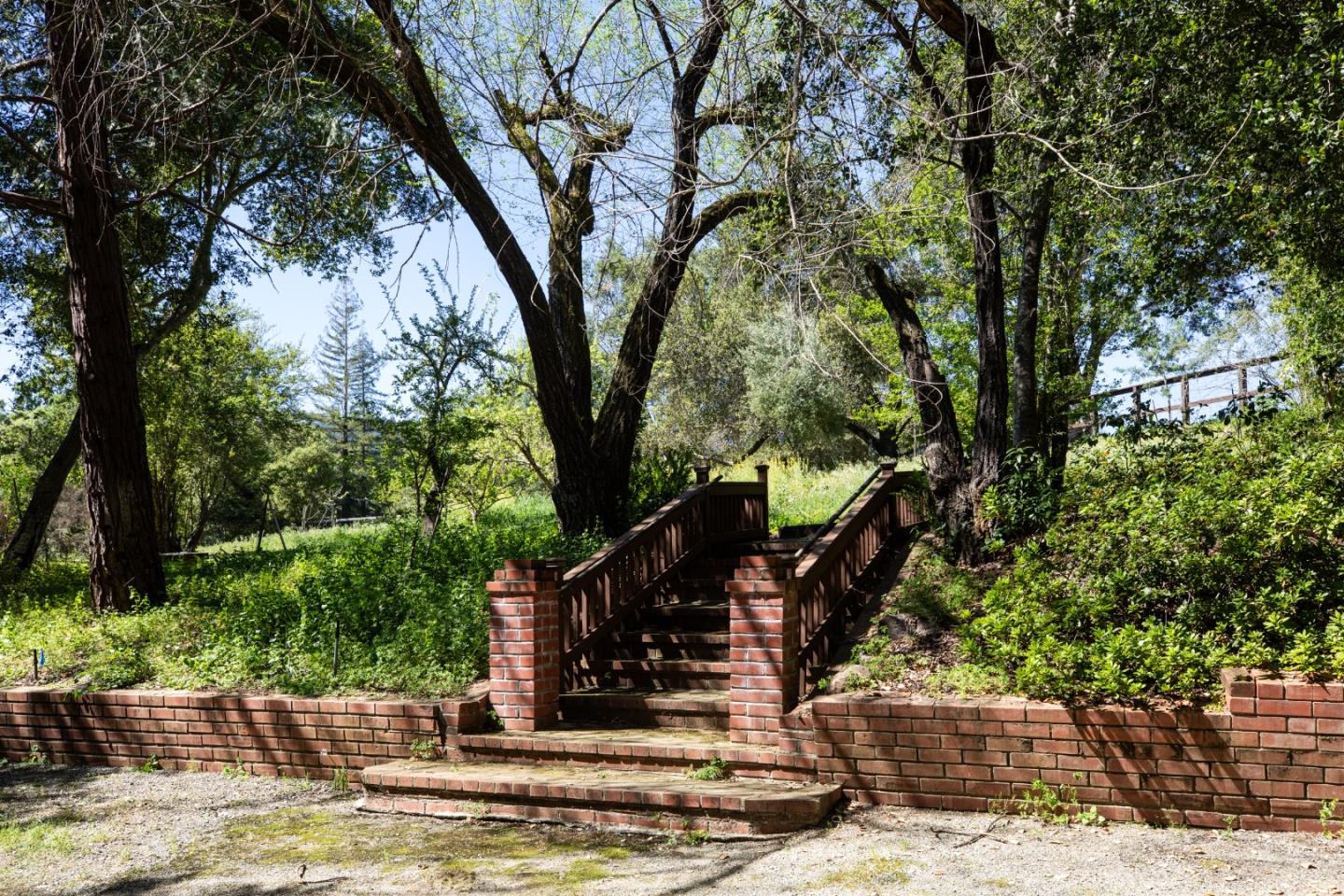 Detail Gallery Image 21 of 35 For 391 Mountain Home Rd, Woodside,  CA 94062 - 2 Beds | 1 Baths