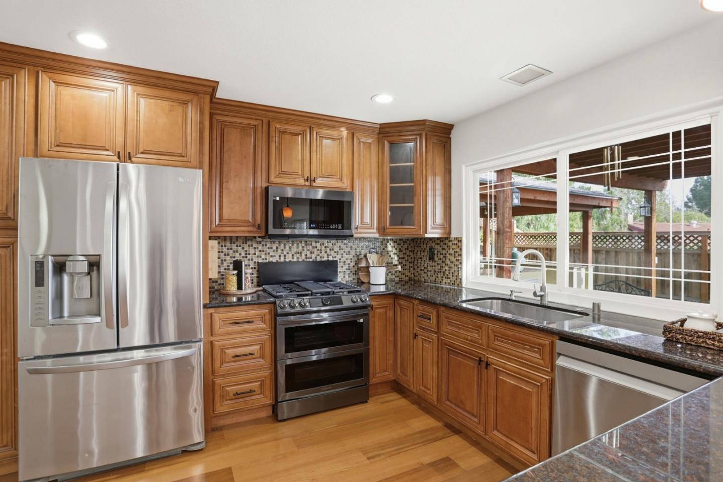 Detail Gallery Image 19 of 43 For 3630 Eastridge Dr, San Jose,  CA 95148 - 5 Beds | 3 Baths