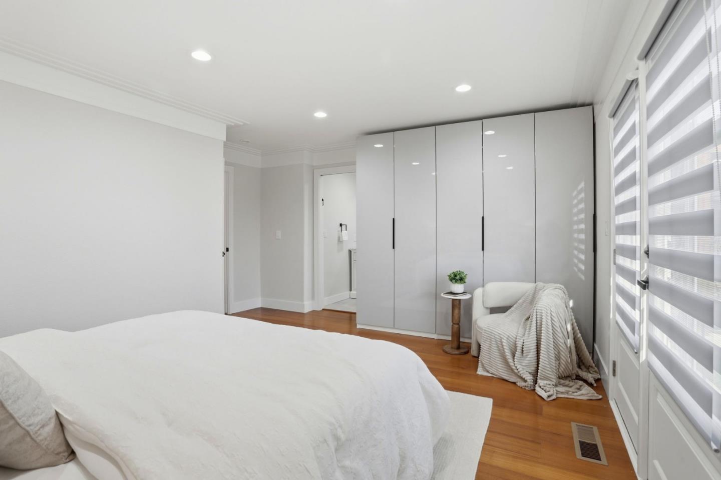 Detail Gallery Image 33 of 43 For 3630 Eastridge Dr, San Jose,  CA 95148 - 5 Beds | 3 Baths