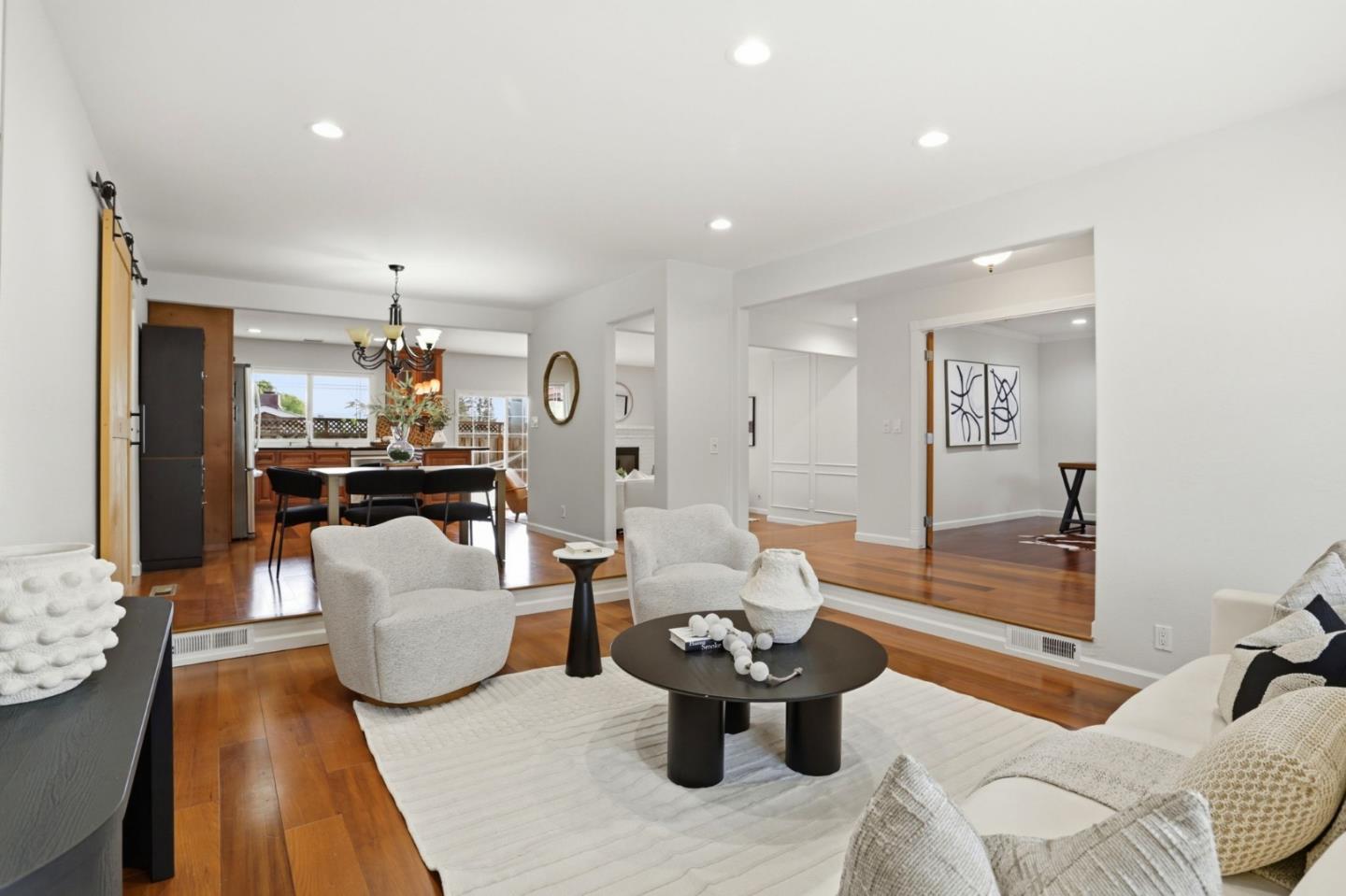 Detail Gallery Image 8 of 43 For 3630 Eastridge Dr, San Jose,  CA 95148 - 5 Beds | 3 Baths