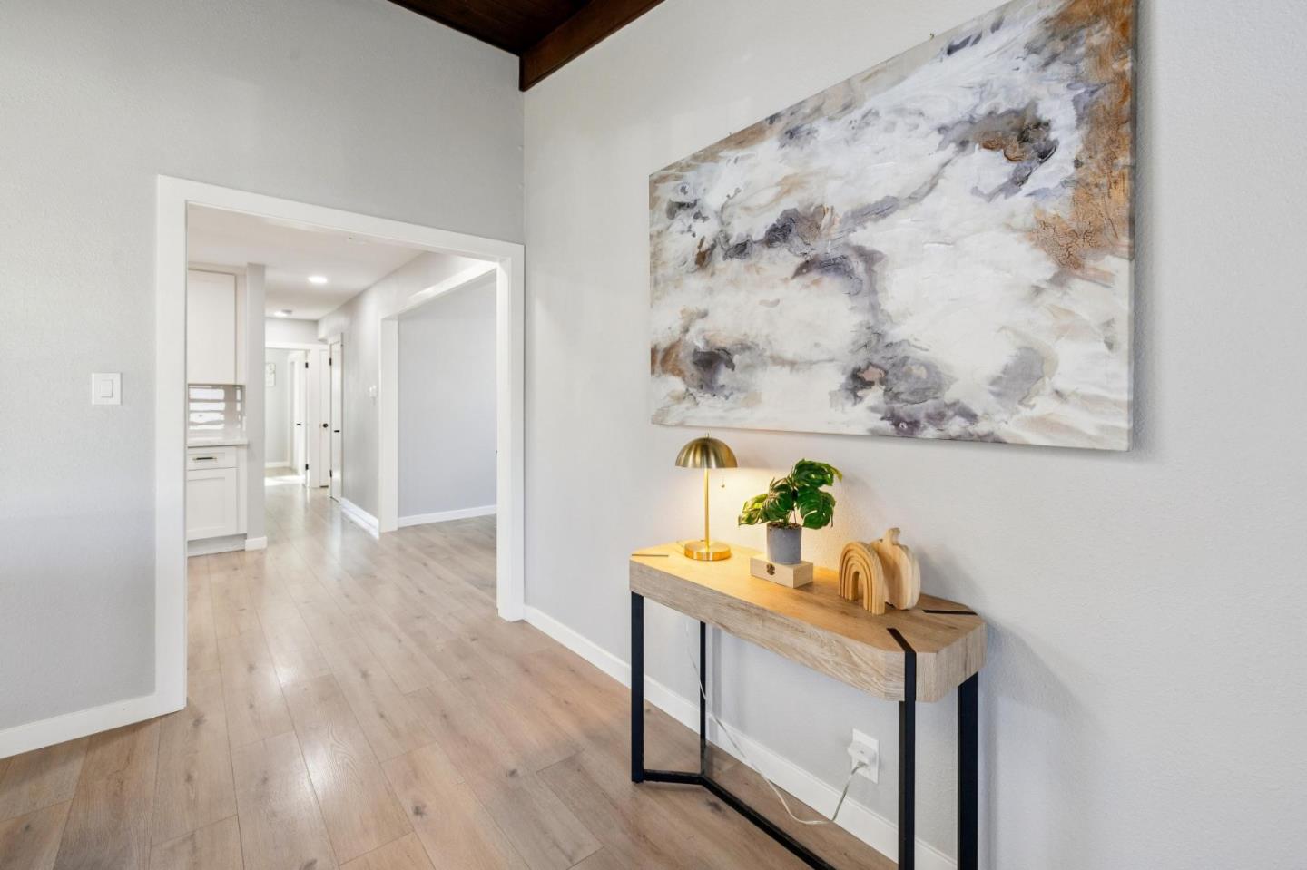 Detail Gallery Image 12 of 40 For 714 Hamilton Ln, Santa Clara,  CA 95051 - 3 Beds | 2 Baths