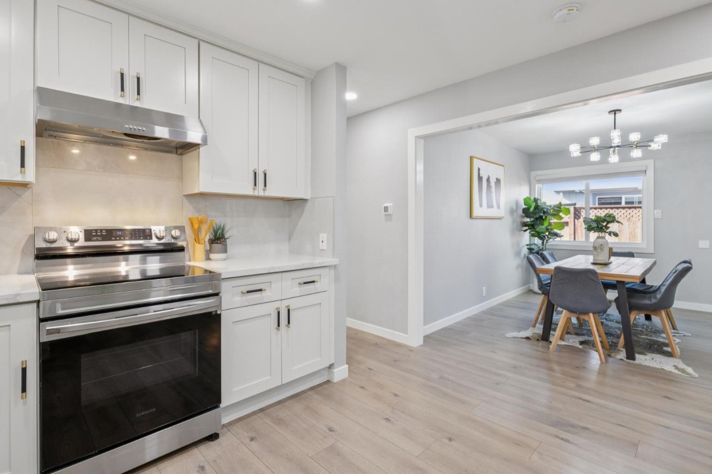 Detail Gallery Image 17 of 40 For 714 Hamilton Ln, Santa Clara,  CA 95051 - 3 Beds | 2 Baths